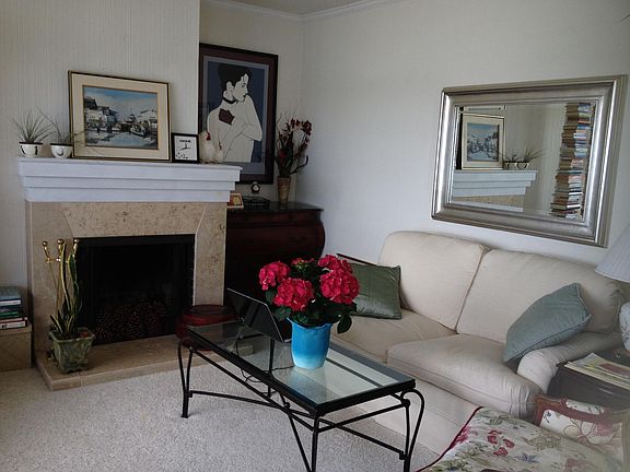 5th image of 201 Valley St APT A