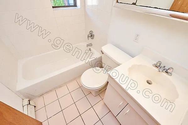 Rented by Genik Group Corp | media 36