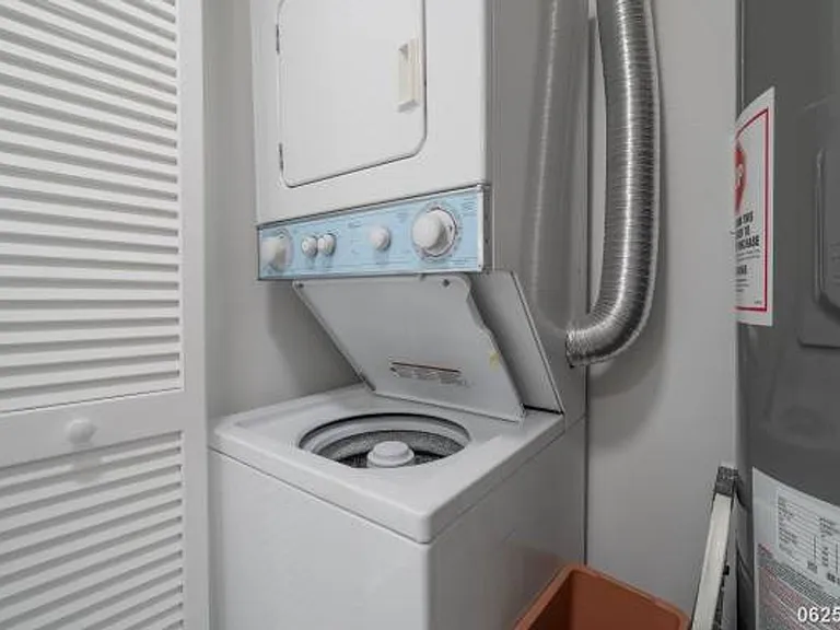 4970 Kilauea Ave #402 — Photo 19