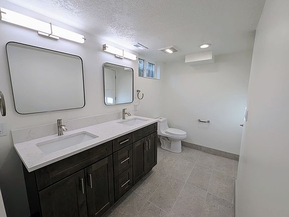 5th image of 2919 S Fisher Cir #2921