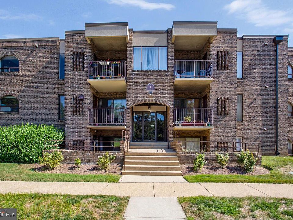 1st image of 1 Silverwood Cir APT 10