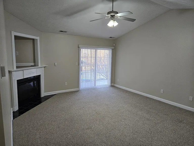 1710 Renwick Dr #202 — Photo 7