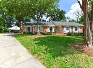 109 Irving Park Ct, Greensboro, NC 27408