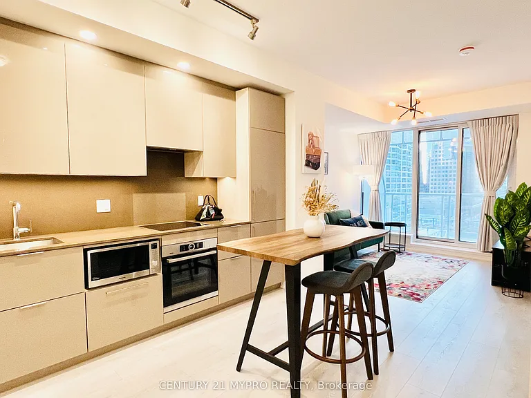 28 Freeland St #803 — Photo 17