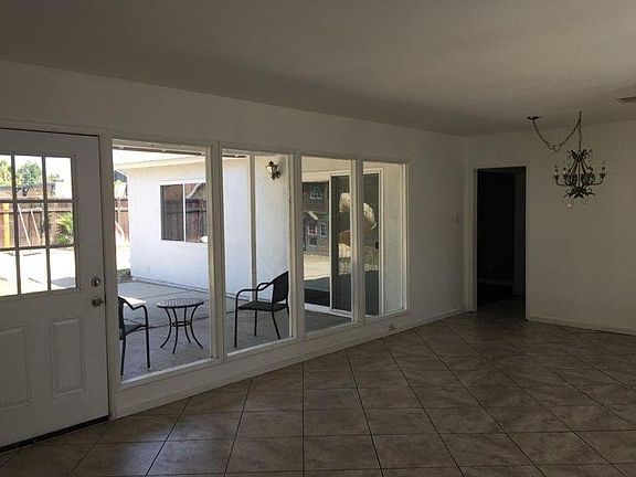 5th image of 9441 Greening Ave