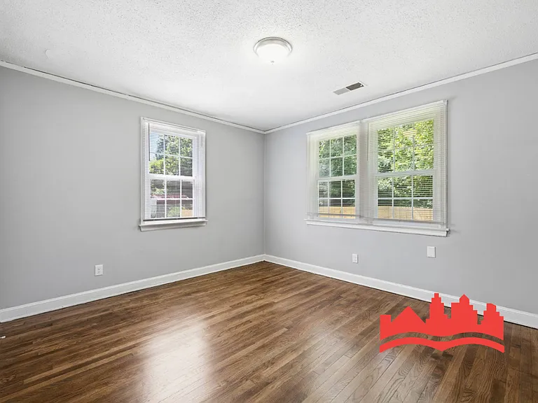 1698 Edward Ave — Photo 18