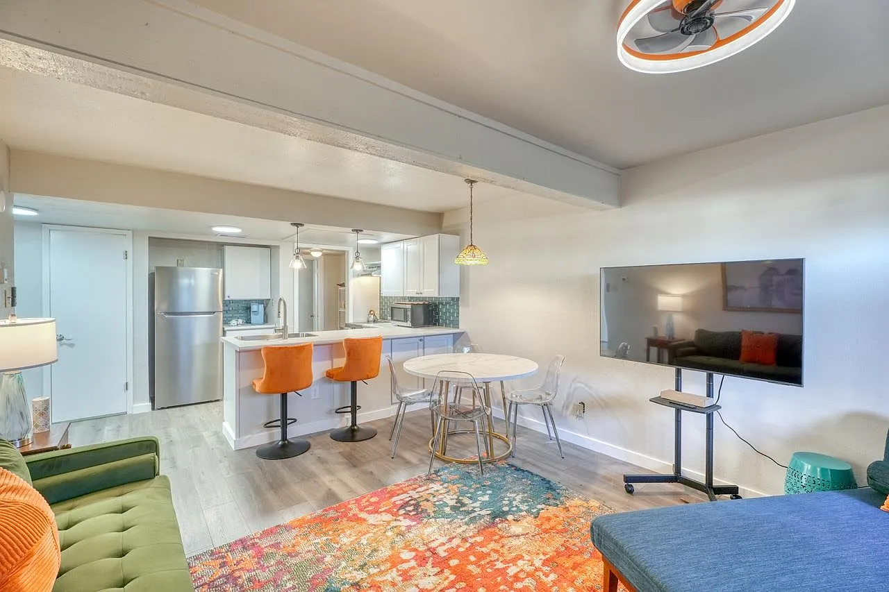 1 bed, 1.0 bath, 890 sqft, $1,200 — Photo 4