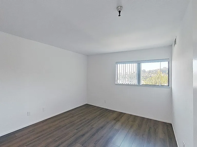 2033 Castro St #11 — Photo 5