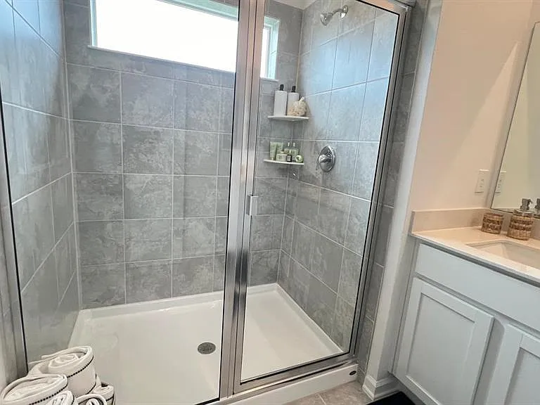 2821 Pierr St — Photo 43