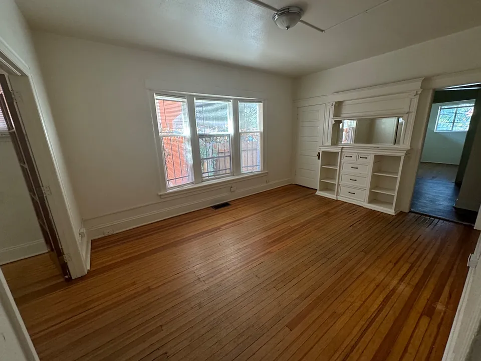 1249-1251 N Emerson St #5