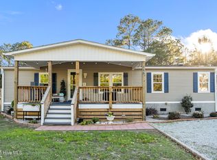 166 Watts Landing Rd, Hampstead, NC 28443