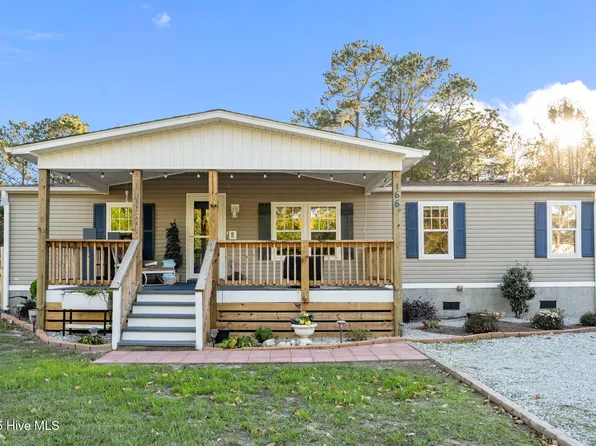 166 Watts Landing Road, Hampstead, NC 28443