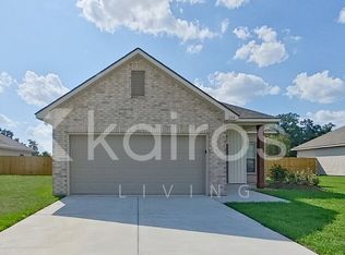 204 Acoustic Ln, Carencro, LA 70520