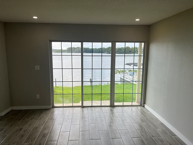624 Desoto Dr — Photo 10