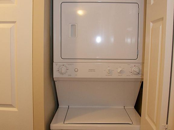 2nd image of 10101 Grosvenor Pl #14XX