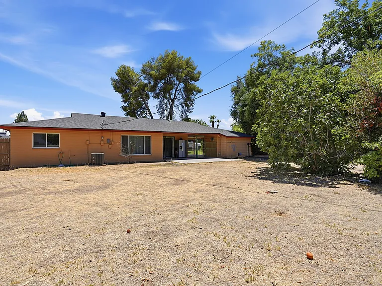 742 E Sierra Vista Dr — Photo 29