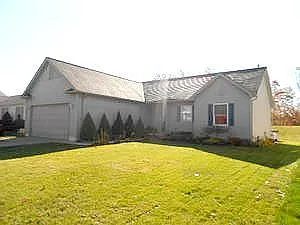 1037 Emerald Ct photo 1
