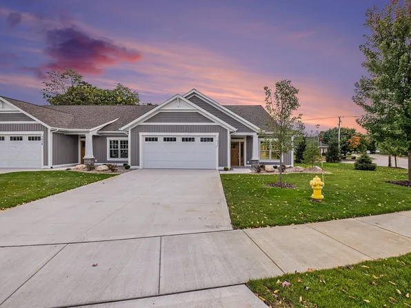 7622 Baldwin Woods Dr #35, Jenison, MI 49428