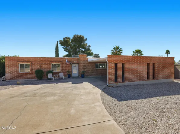 8924 E Old Spanish Trl, Tucson, AZ 85710