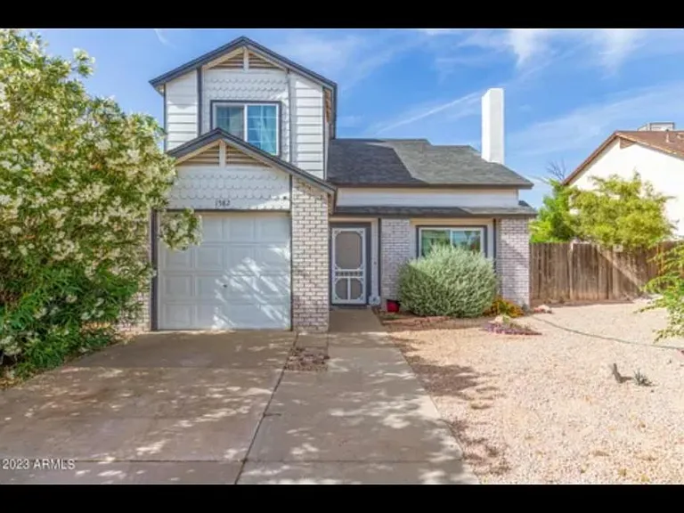 1582 W Curry Dr — Photo 15