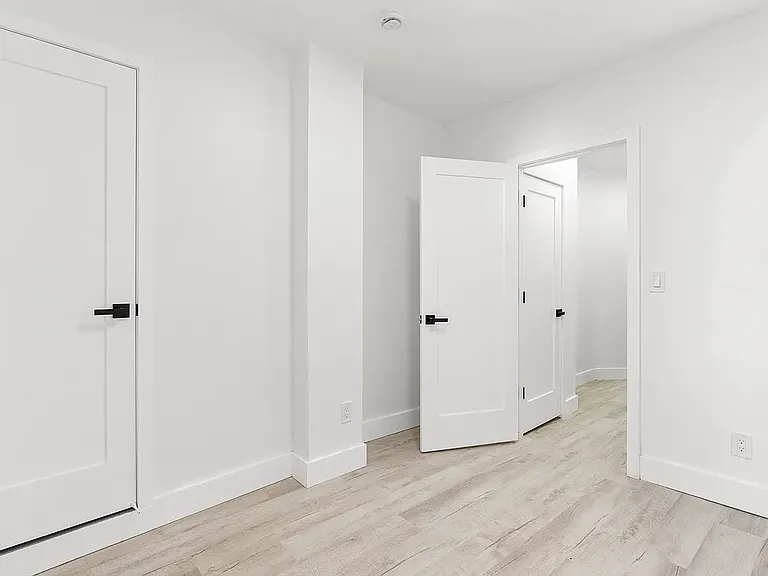 714 Greenwich St #8 — Photo 5