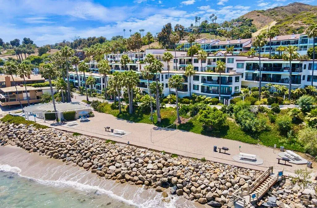 Seagull Way, Malibu — Photo 1