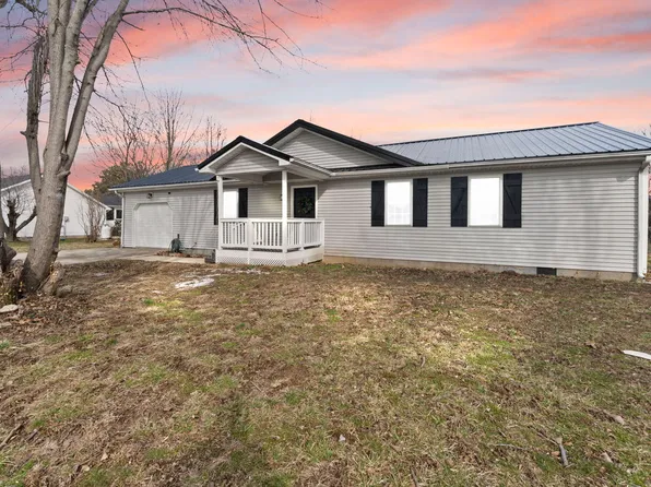 216 Raintree Cir, Stanford, KY 40484