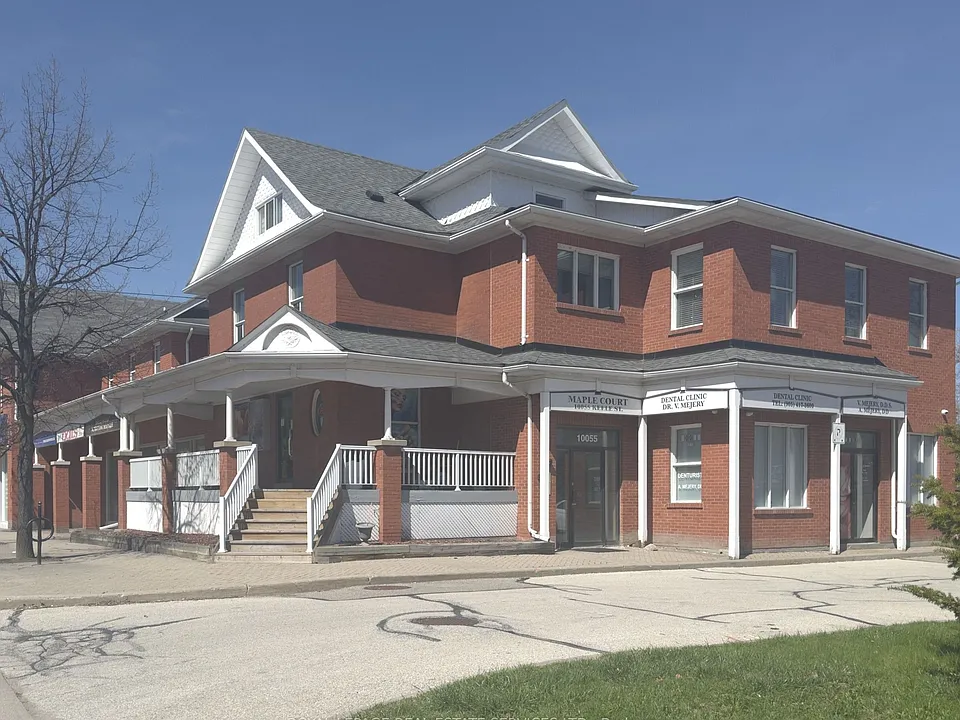 10055 Keele St #202