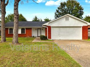 2078 Camp Wilkes Rd, Biloxi, MS 39532