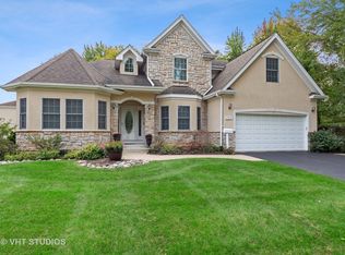 153 E Gilbert Rd, Palatine, IL 60067