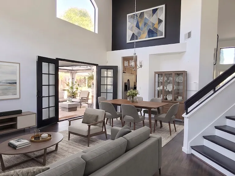 948 La Palma Pl — Photo 2