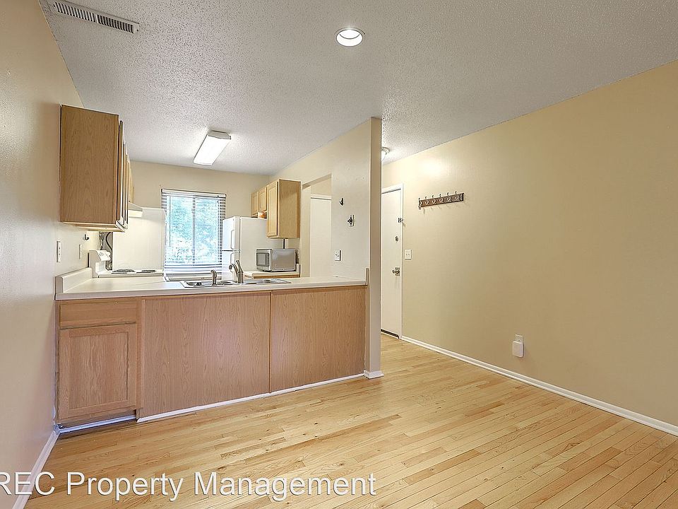 1st image of 613 Andrea Ln