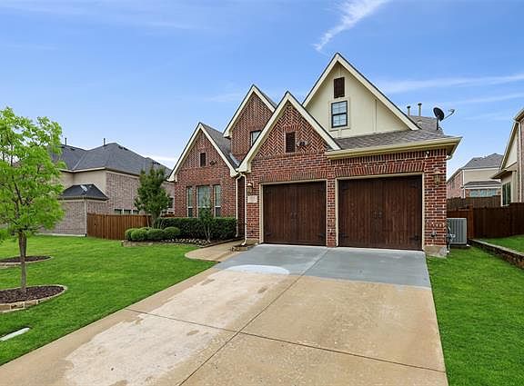 2nd image of 305 Preston Creek Dr