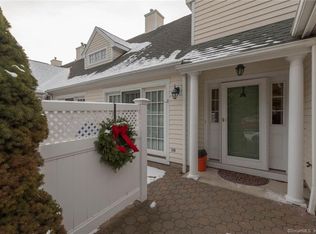 34 Southwick Ct, Cheshire, CT 06410