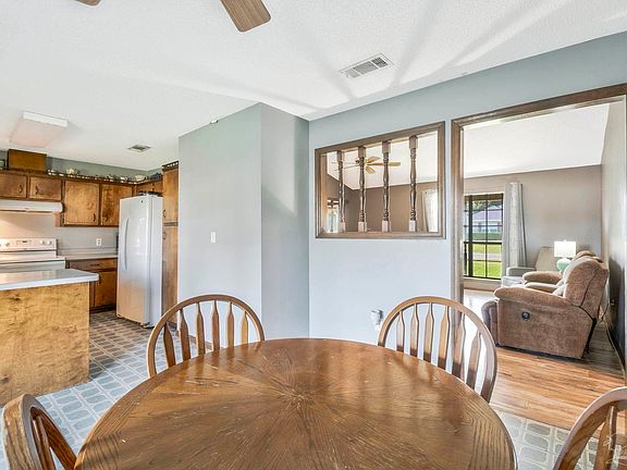 3rd image of 4644 Heatherwood Way