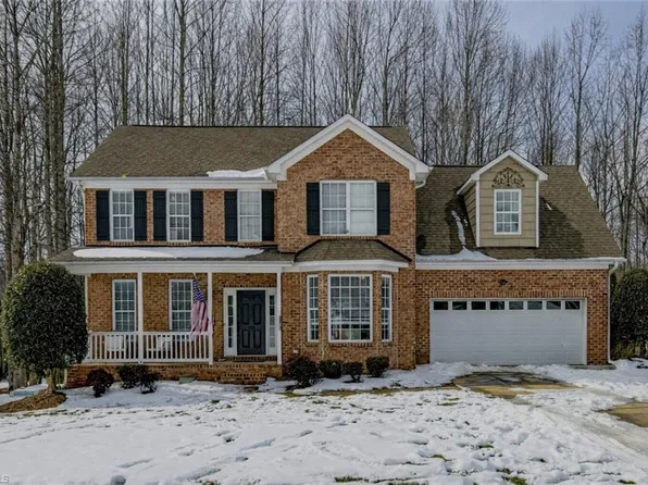 250 High Knoll Dr, Walkertown, NC 27051