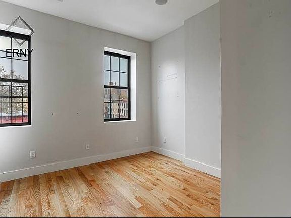 3rd image of 325 Franklin Ave #3D