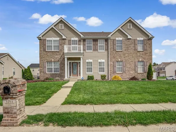 1711 Naughton Way, Swansea, IL 62226