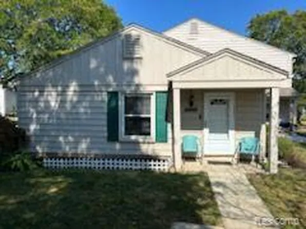 2947 Rockford Ct, Lake Orion, MI 48360