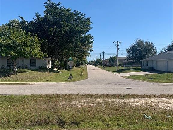 5th image of 532 SE 8th Pl