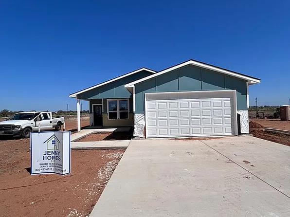 815 E Fm 462, Moore, TX 78057