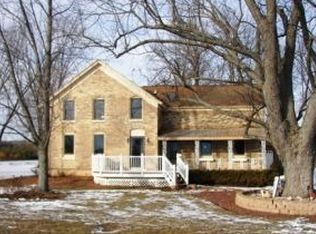 2710 Two Creeks Rd, Mishicot, WI 54228