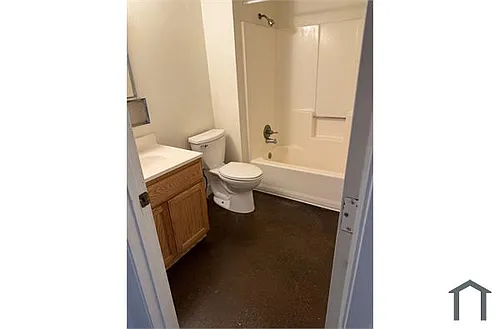 3601 Wellesley Dr NE #1 Photo 1