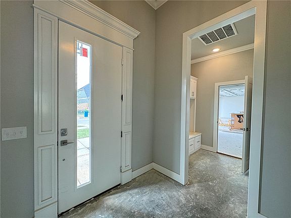 4th image of 2714 Nova Ave