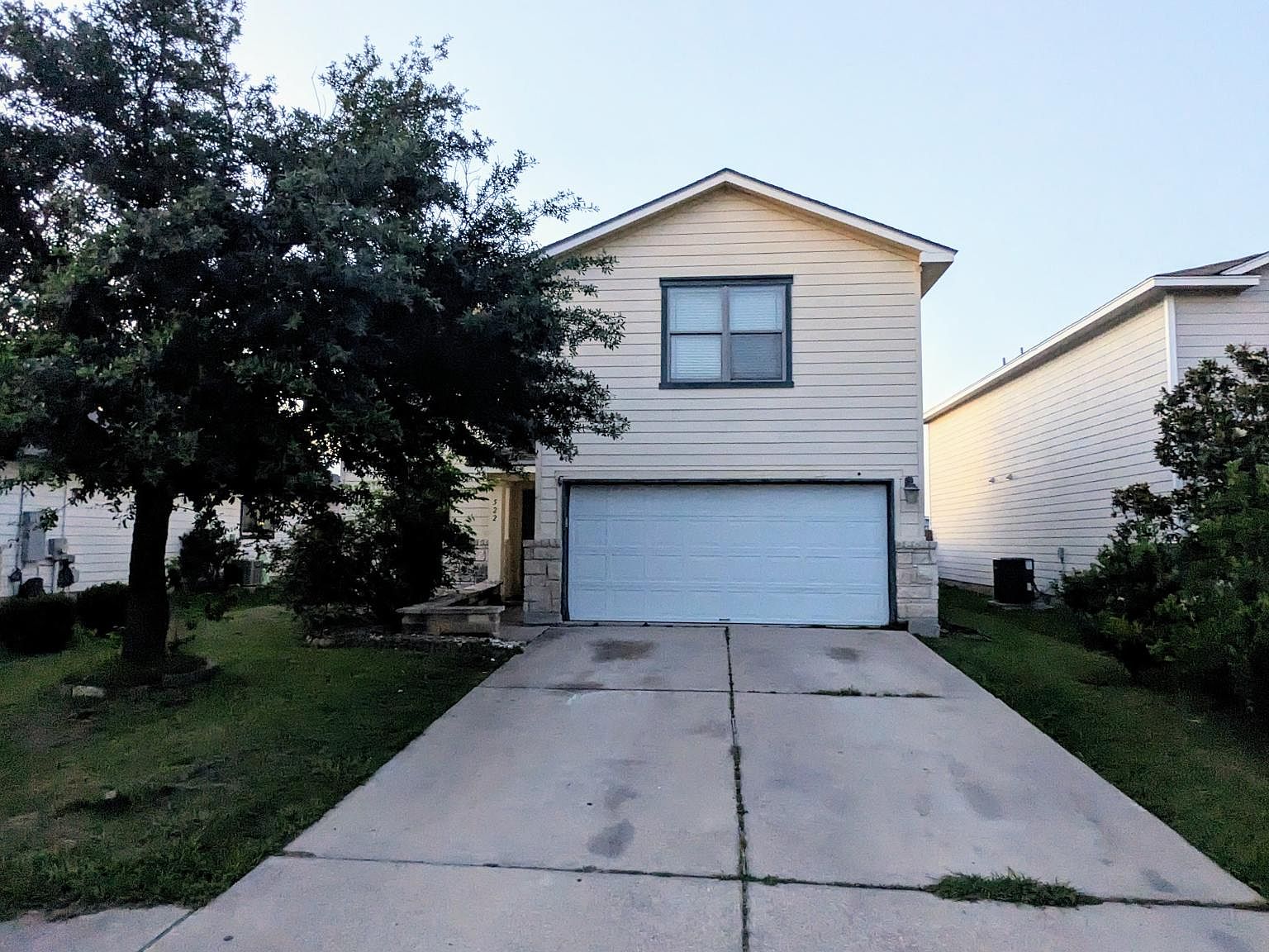 522 W Metcalfe St, Hutto, TX 78634 Zillow