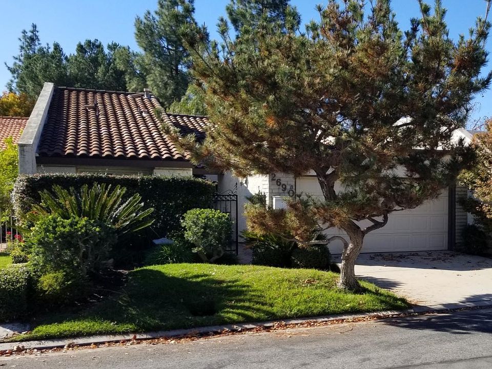 1st image of 2690 Lakewood Pl