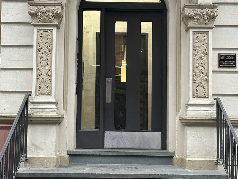 207 W 80th St #4B — Photo 6
