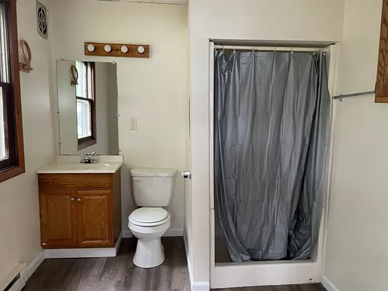 2717 Butler St — Photo 9