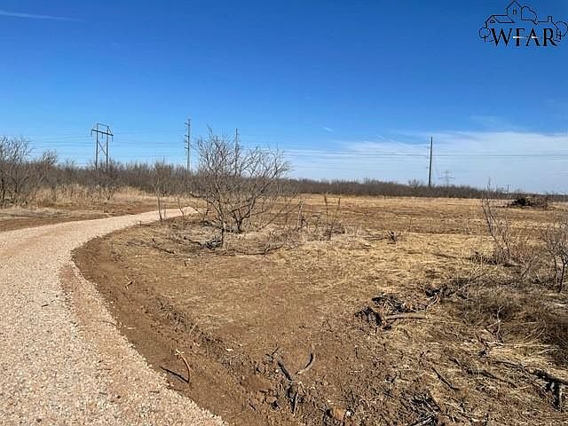 2nd image of 897 Three Way Rd