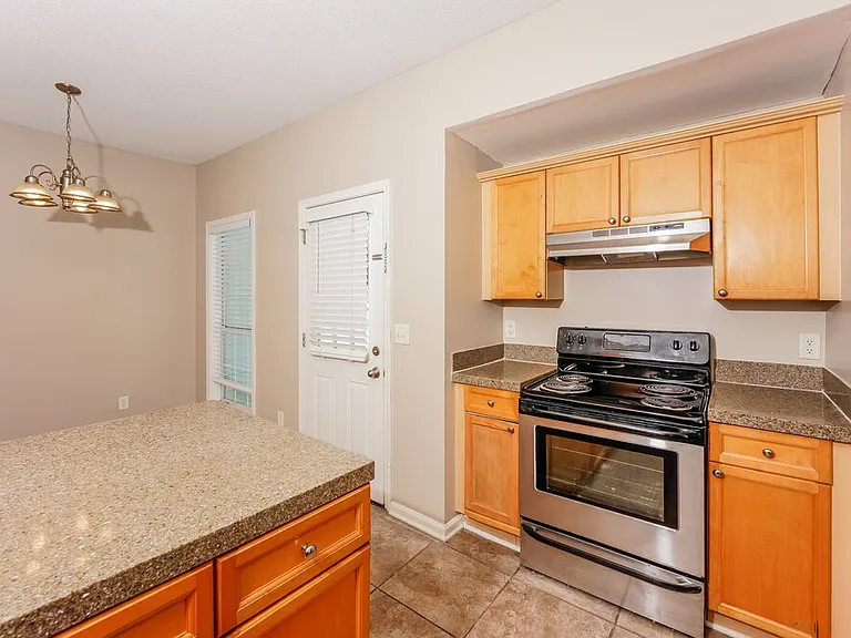 5505 Leighaven Way — Photo 9